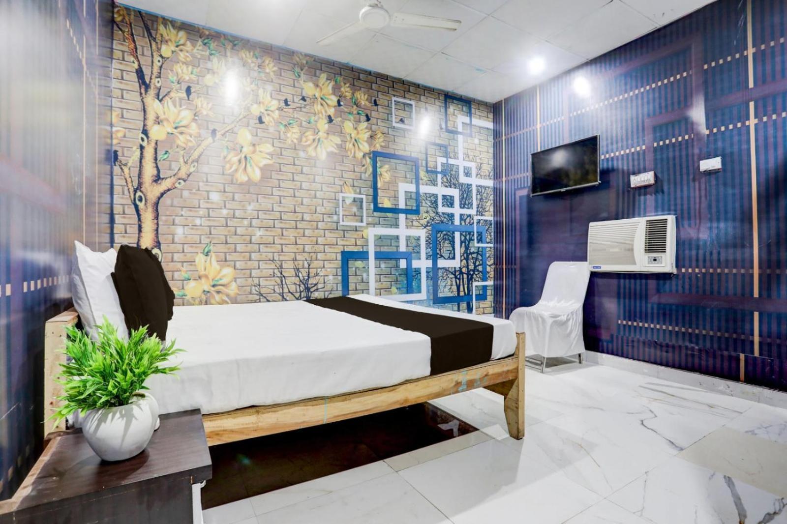 New Paradise Hotel &Restaurant Alwar Exteriör bild